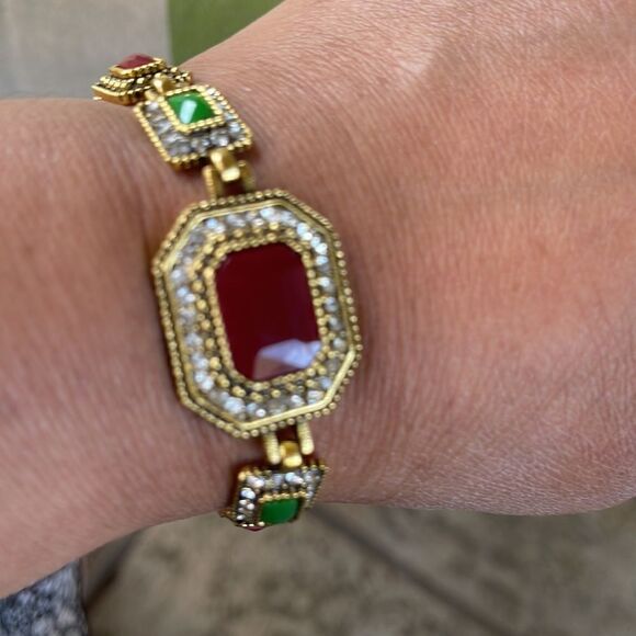 Costume jewelry colorful rectangular shape design gold tone  bracelet - Picture 10 of 10